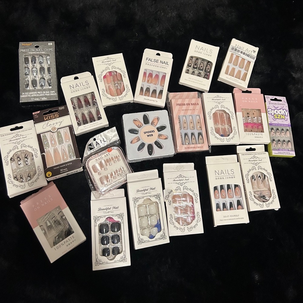 20 pack assorted press on nails